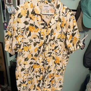 Old Navy Yellow and Green Casual Button Down Shirt